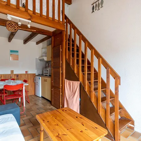 別荘 Maison Mitoyenne A 200m De La Avec Parking - Fr-1-319-186