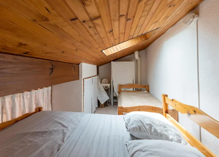 Maison Mitoyenne A 200m De La Avec Parking - Fr-1-319-186 別荘